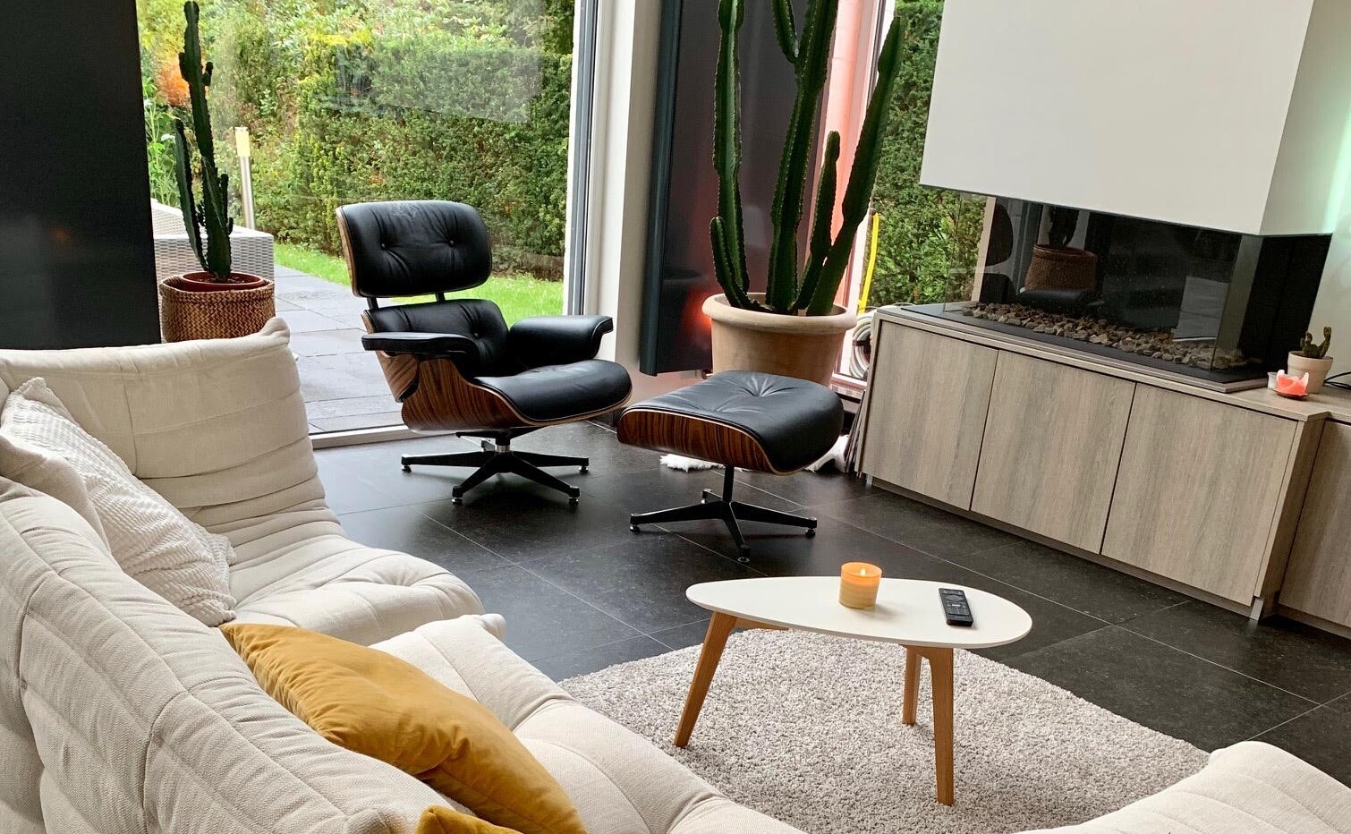 image-text-split-section